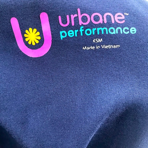 Urban performance scrub pants size x-small . Fits like a medium - Picture 2 of 4